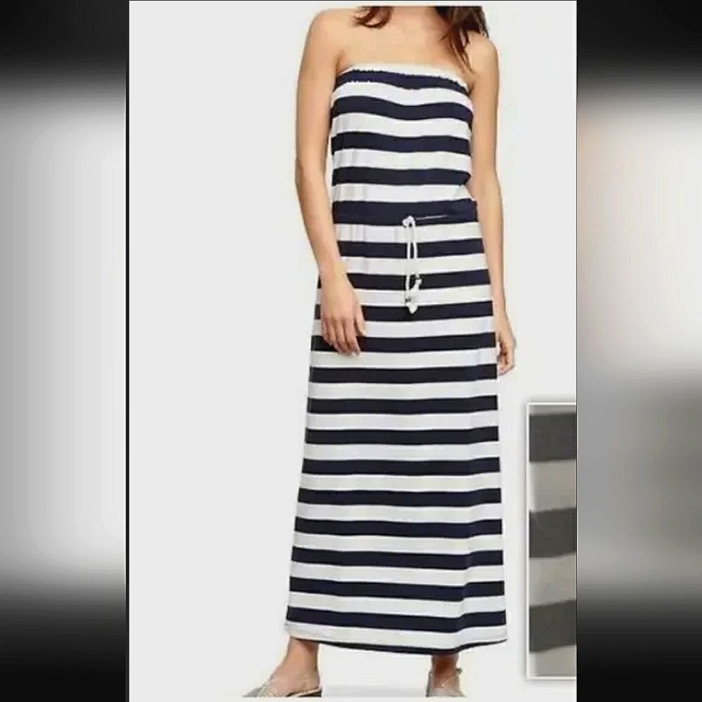 Gap navy blue and white maxi dress